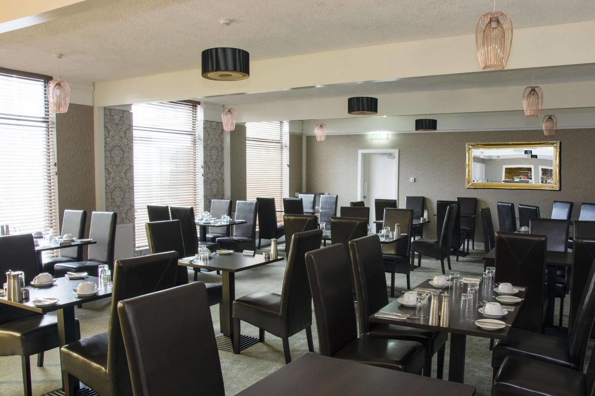 Helix Hotel Grangemouth Buitenkant foto