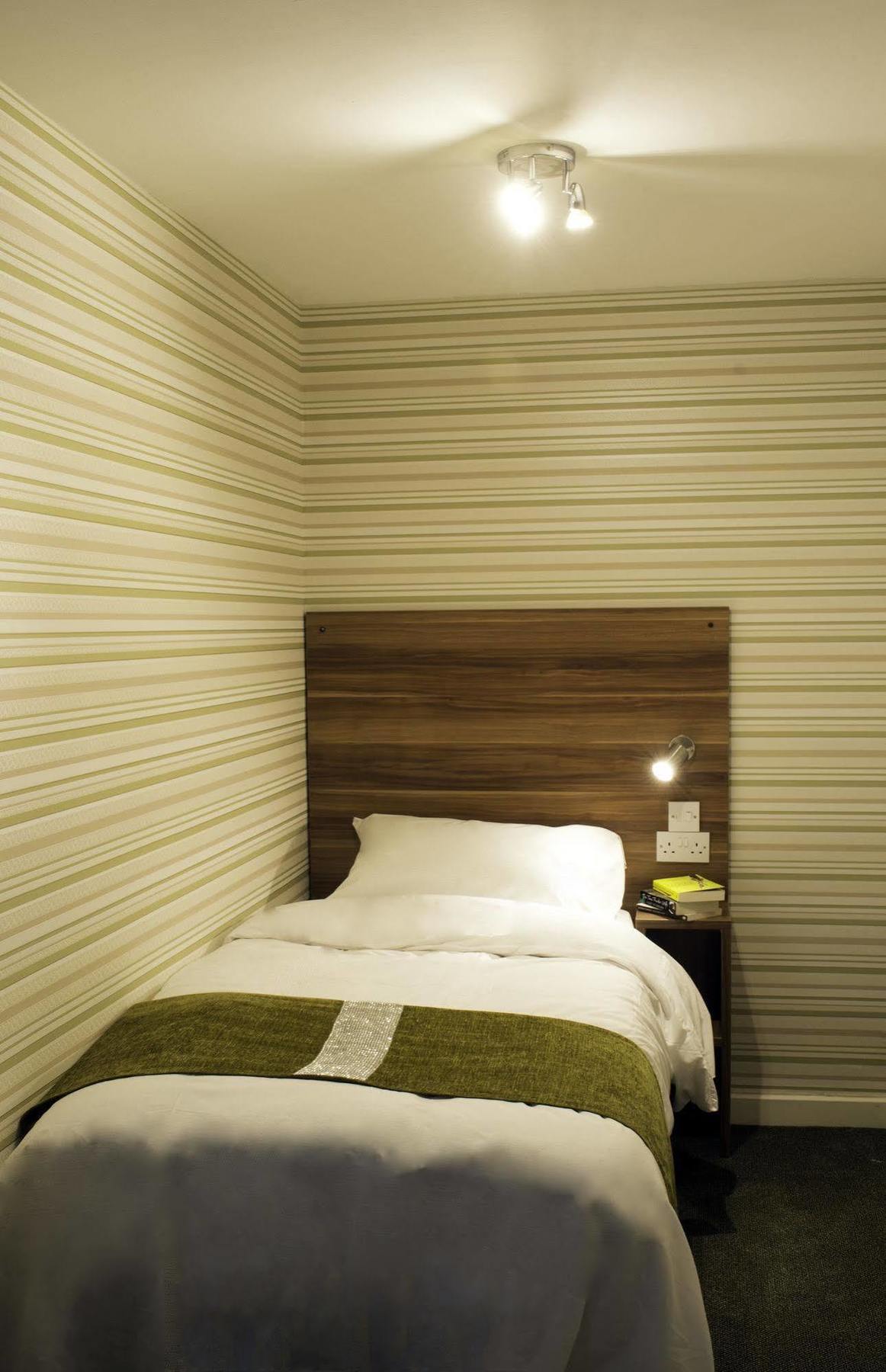 Helix Hotel Grangemouth Buitenkant foto